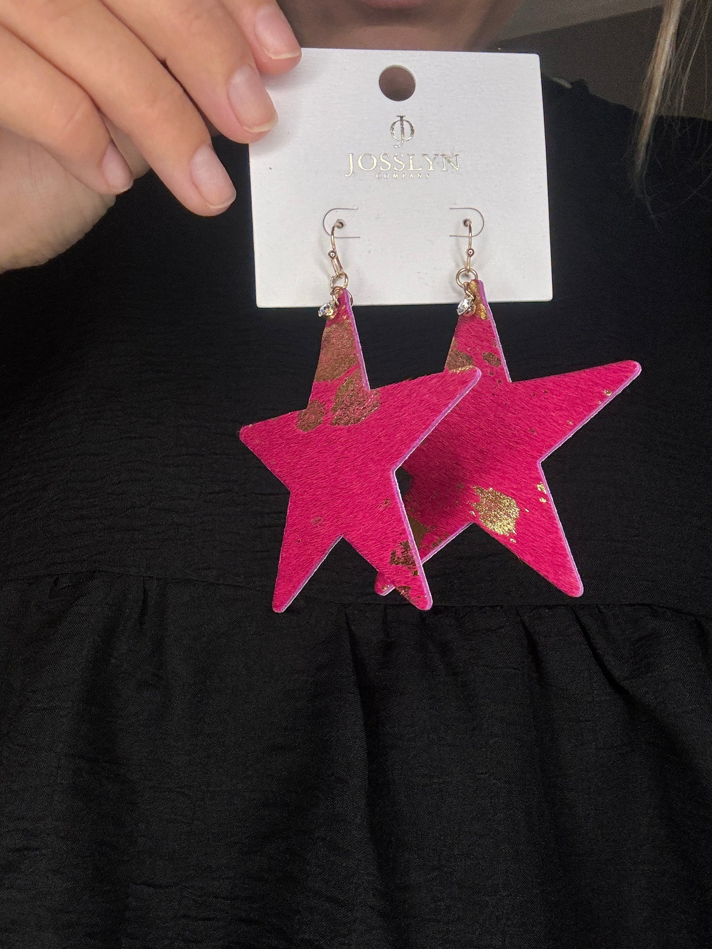 Star Shape Faux Leather Earring [Fuchsia]