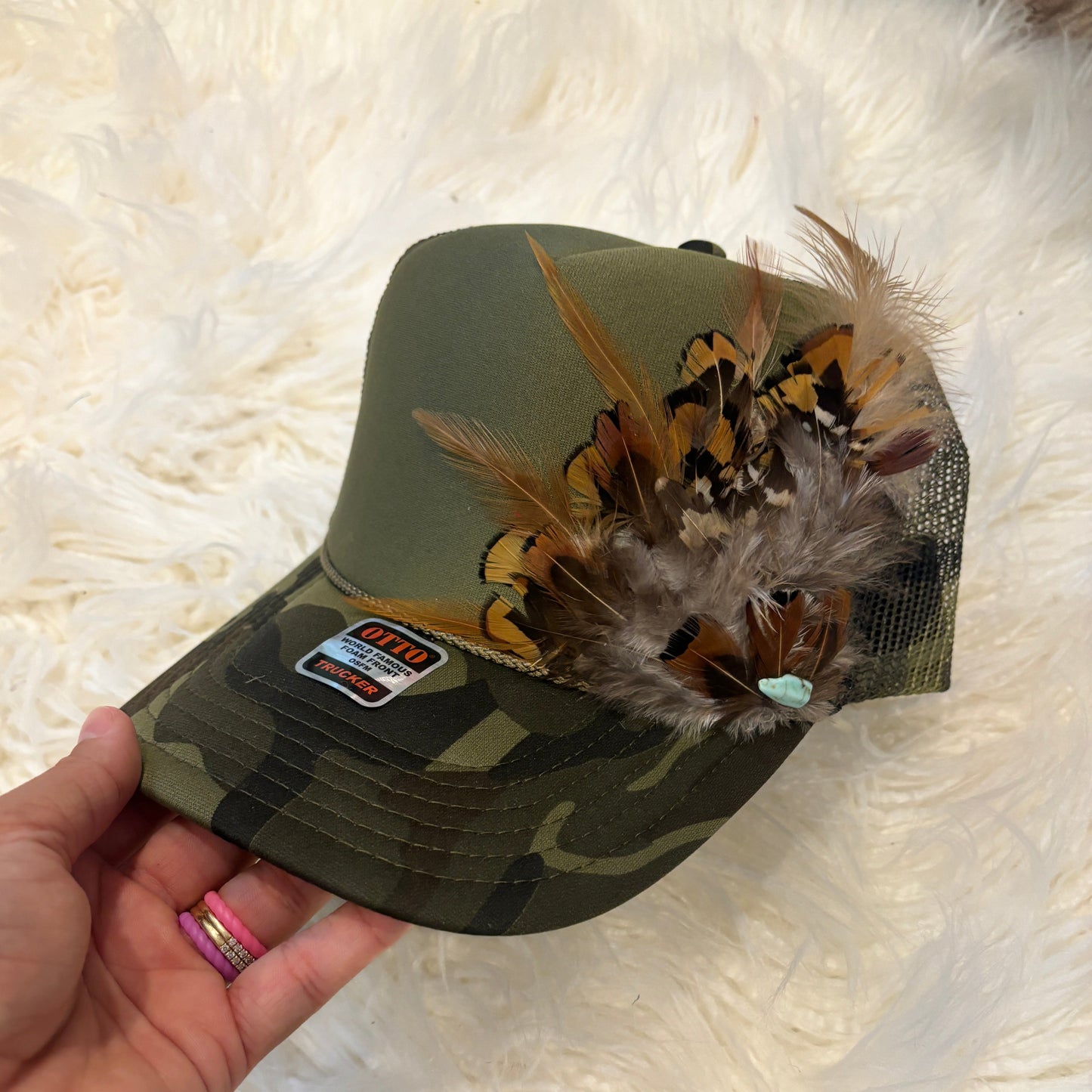 FEATHER Trucker Hat [Camo]