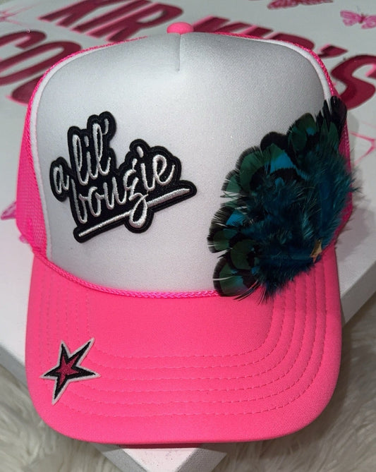 FEATHER Trucker Hat [Pink & White #1]